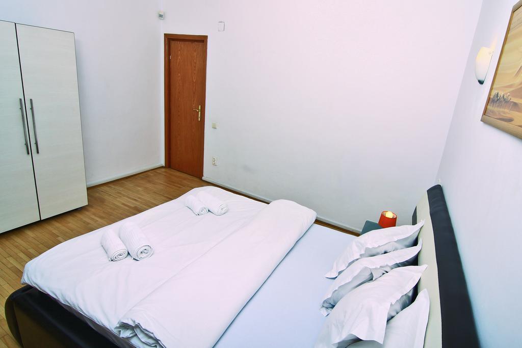 Nirvana Accommodation Бухарест Номер фото