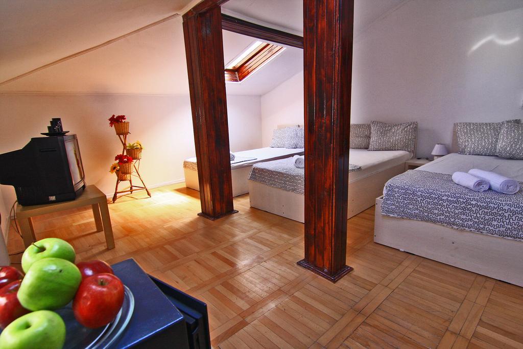 Nirvana Accommodation Бухарест Номер фото